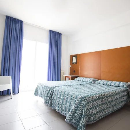 Port Fiesta Park Hotel 3*