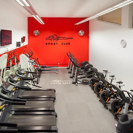 Отель Port Fiesta Park