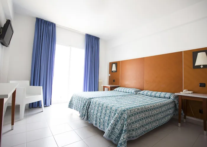 Port Fiesta Park Hotel 3*