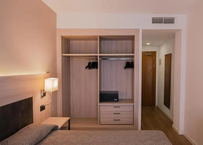 Port Fiesta Park Hotel 3*